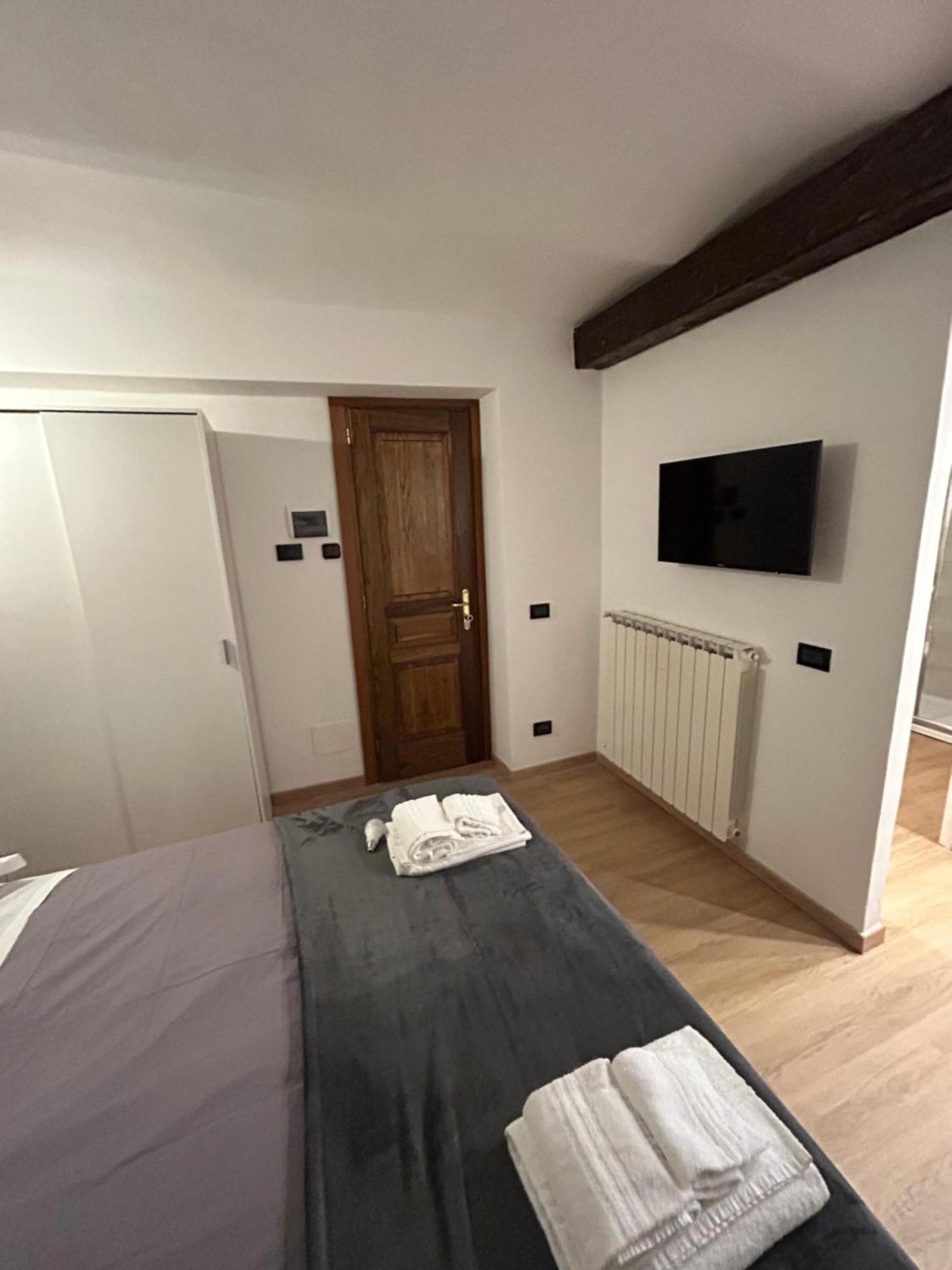 Pietrasuite Santa Brigida Apartment *